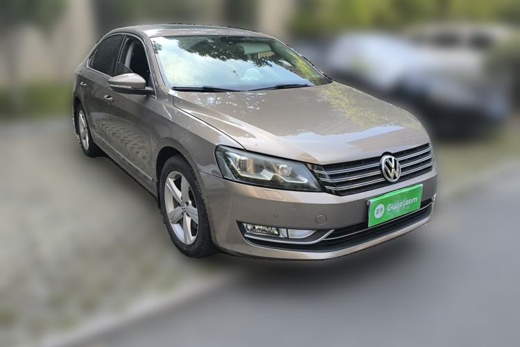 Used Volkswagen Passat 2014 1.8TSI DSG Prestige Edition Front Right 45 Deg