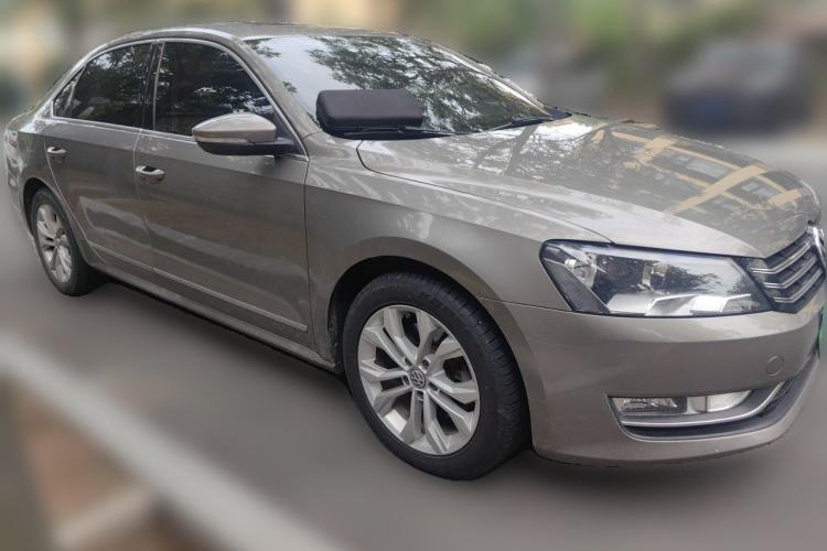 Used Volkswagen Passat 2014 1.8TSI DSG Prestige Edition Front Right 45 Deg