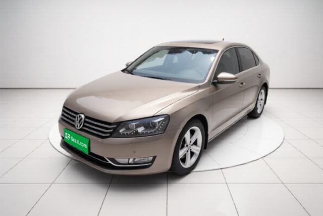 Ojetý Volkswagen Passat 2014 1.8TSI DSG Prestige Edition