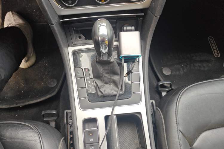 Used Volkswagen Passat 2014 1.8TSI DSG Prestige Edition Gear Lever