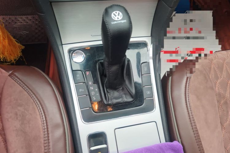 Used Volkswagen Passat 2014 1.8TSI DSG Prestige Navigation Edition Gear Lever