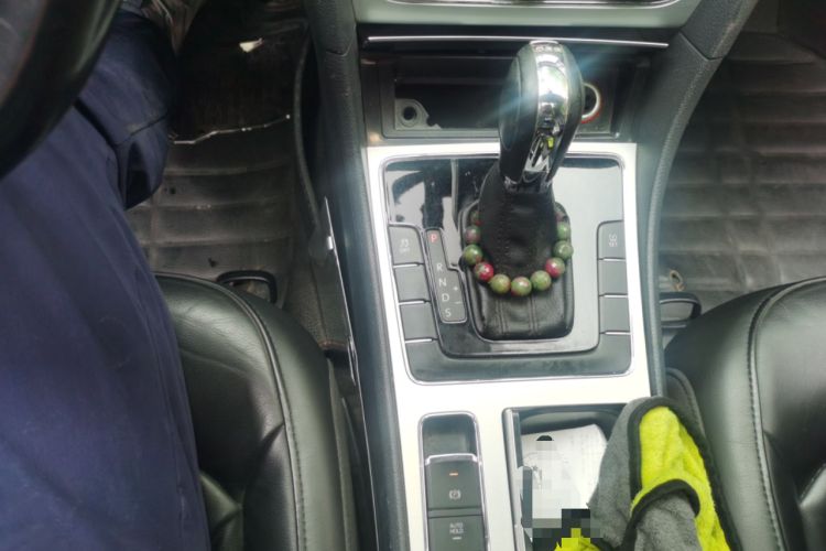 Used Volkswagen Passat 2014 1.8TSI DSG Prestige Edition Gear Lever