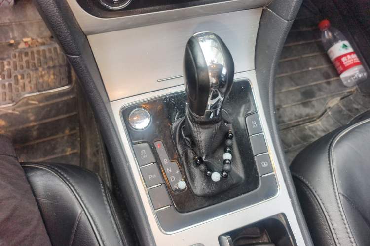 Used Volkswagen Passat 2014 1.8TSI DSG Prestige Edition Gear Lever