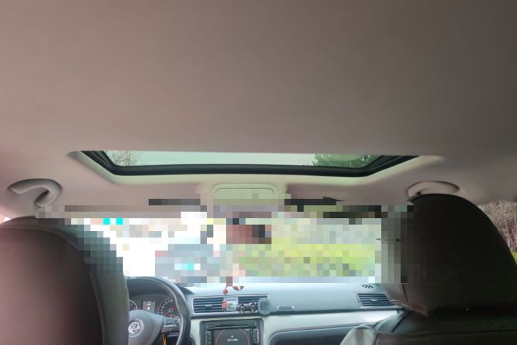 Used Volkswagen Passat 2014 1.8TSI DSG Prestige Navigation Edition Headliner