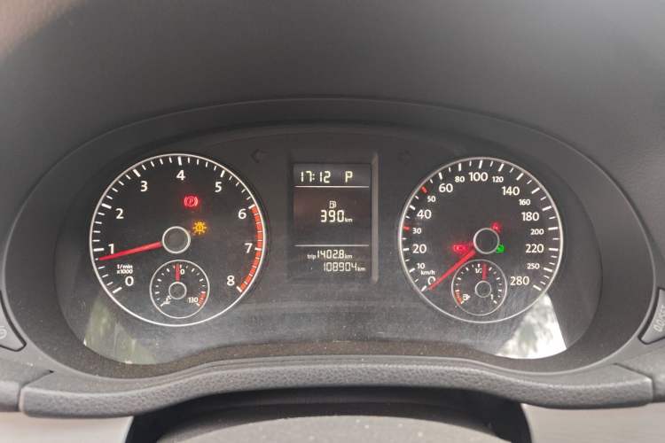 Used Volkswagen Passat 2014 1.8TSI DSG Prestige Edition Instrument Cluster