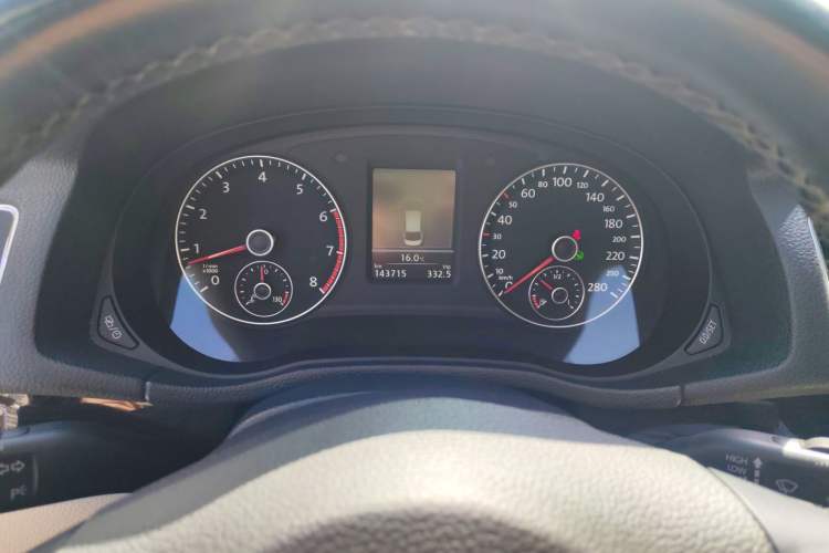 Used Volkswagen Passat 2014 1.8TSI DSG Prestige Edition Instrument Cluster