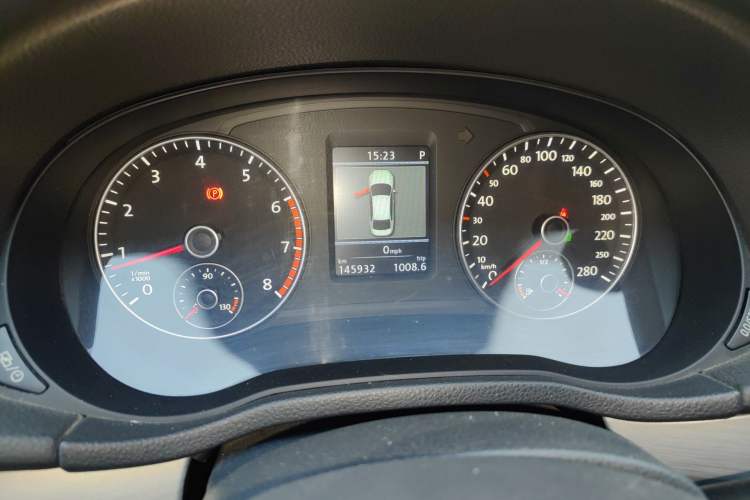 Used Volkswagen Passat 2014 1.8TSI DSG Prestige Edition Instrument Cluster
