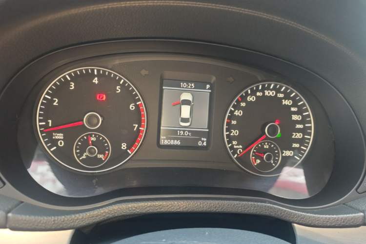 Used Volkswagen Passat 2014 1.8TSI DSG Prestige Edition Instrument Cluster