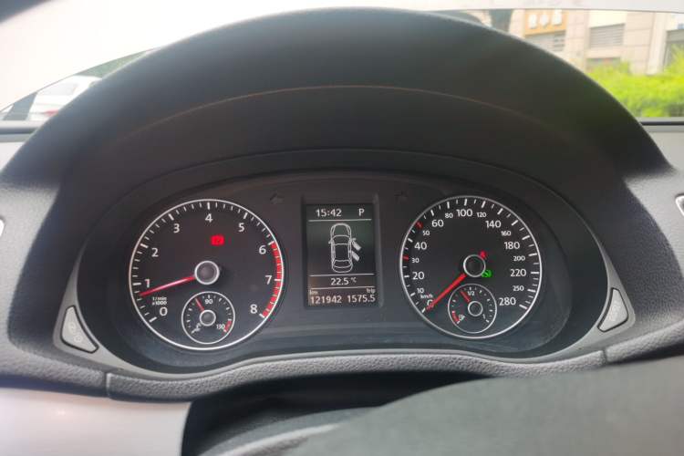Used Volkswagen Passat 2014 1.8TSI DSG Prestige Edition Instrument Cluster