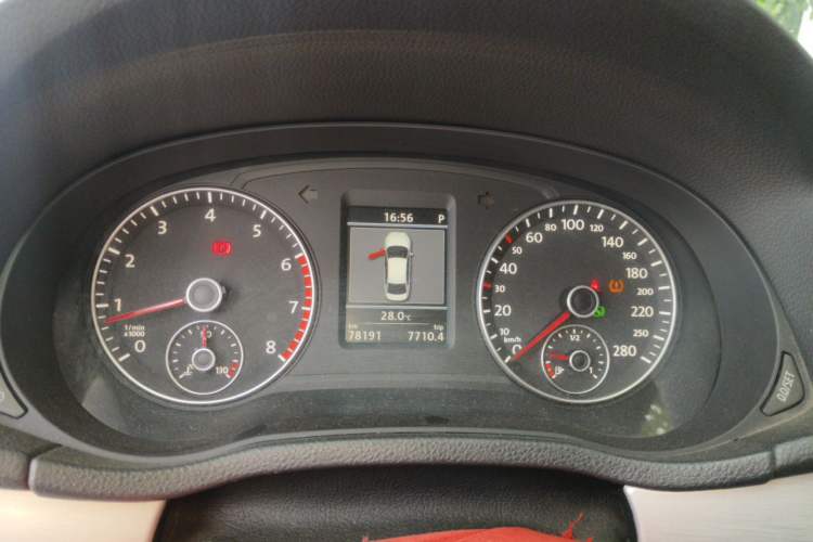 Used Volkswagen Passat 2014 1.8TSI DSG Prestige Edition Instrument Cluster