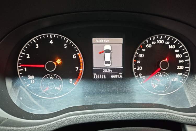 Used Volkswagen Passat 2014 1.8TSI DSG Prestige Edition Instrument Cluster