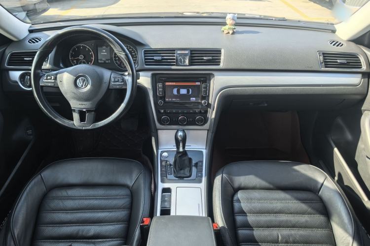 Used Volkswagen Passat 2014 1.8TSI DSG Prestige Edition Interior 1