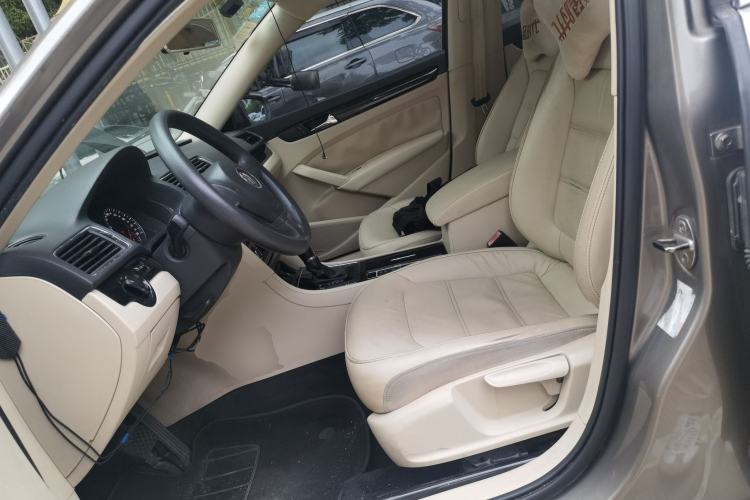 Used Volkswagen Passat 2014 1.8TSI DSG Luxury Edition Left Front Seat