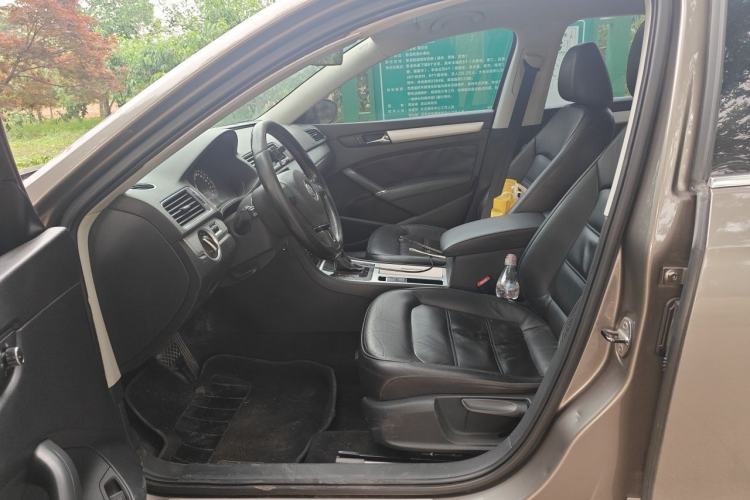 Used Volkswagen Passat 2014 1.8TSI DSG Prestige Edition Left Front Seat