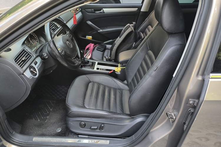 Used Volkswagen Passat 2014 1.8TSI DSG Prestige Edition Left Front Seat