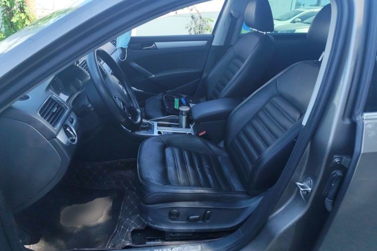 Used Volkswagen Passat 2014 2.0 TSI DSG Prestige Edition Left Front Seat