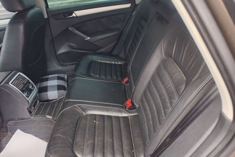 Used Volkswagen Passat 2014 1.8TSI DSG Prestige Edition Left Rear Seat