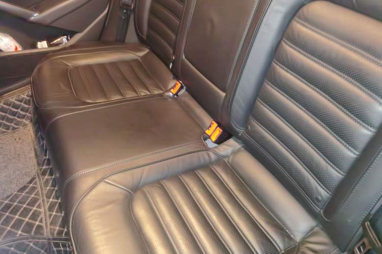 Used Volkswagen Passat 2014 1.8TSI DSG Prestige Edition Left Rear Seat