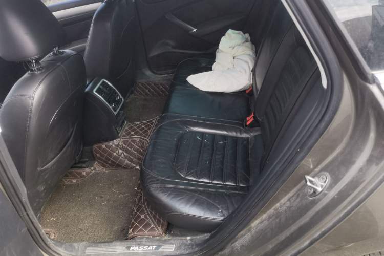 Used Volkswagen Passat 2014 1.8TSI DSG Prestige Edition Left Rear Seat