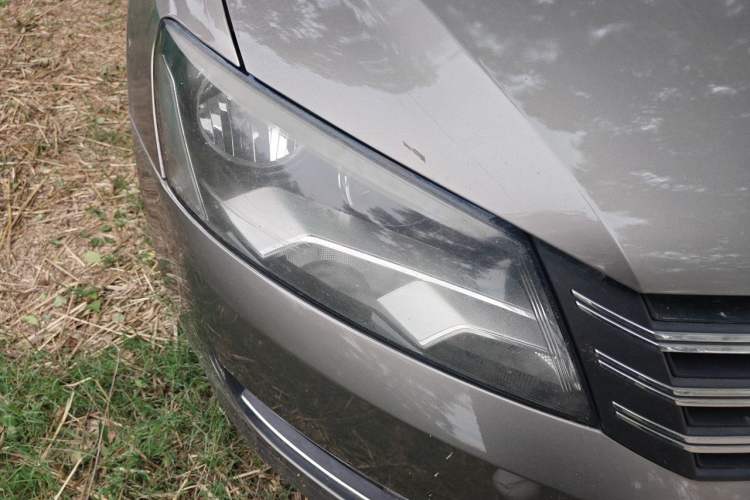 Used Volkswagen Passat 2014 1.8TSI DSG Prestige Edition Right Front Headlight