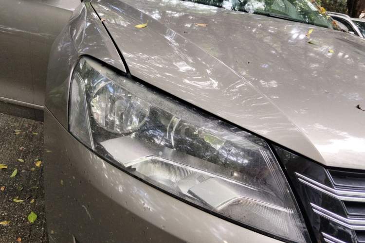 Used Volkswagen Passat 2014 1.8TSI DSG Prestige Edition Right Front Headlight