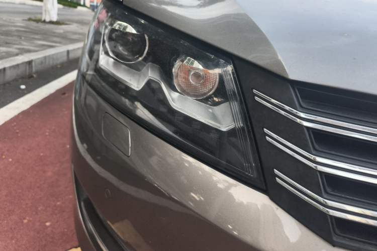 Used Volkswagen Passat 2014 1.8TSI DSG Prestige Edition Right Front Headlight