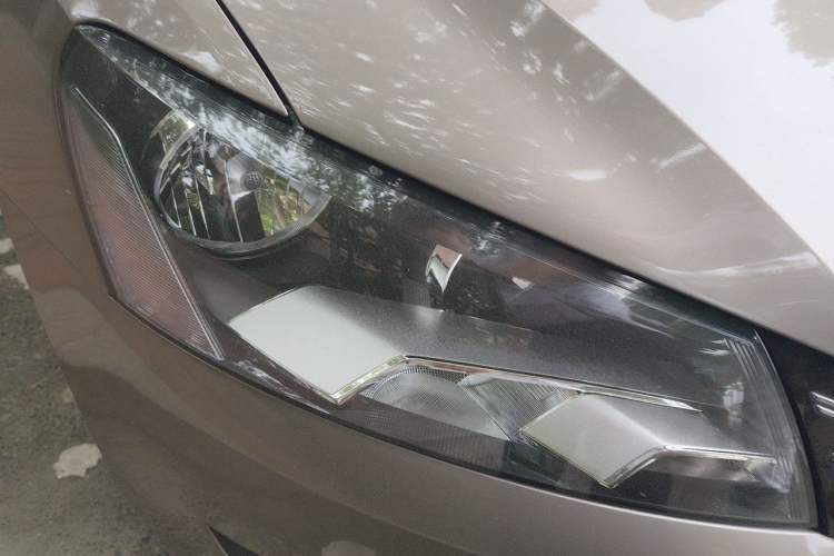 Used Volkswagen Passat 2014 1.8TSI DSG Prestige Navigation Edition Right Front Headlight