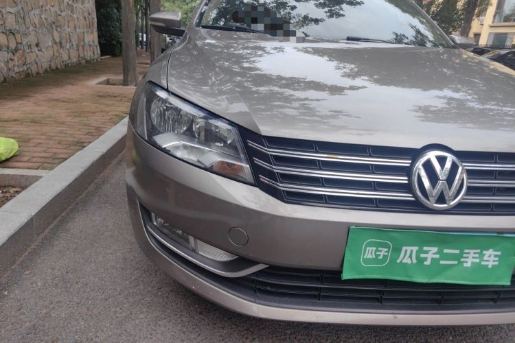 Used Volkswagen Passat 2014 1.8TSI DSG Prestige Edition Right Front Headlight