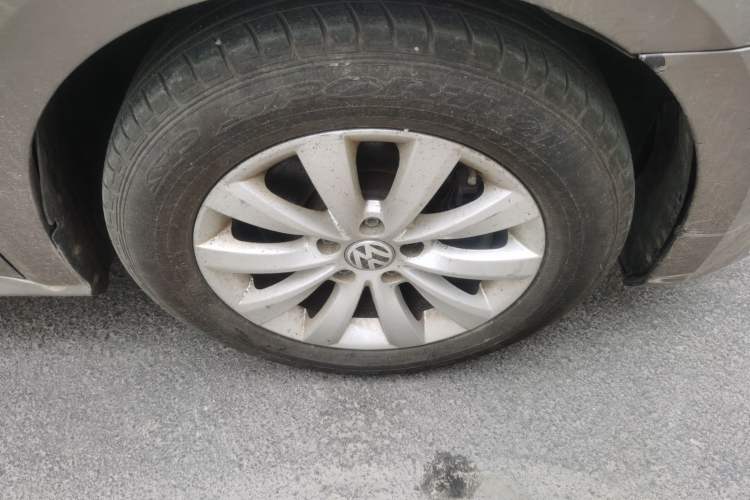 Used Volkswagen Passat 2014 1.4TSI DSG Prestige Edition Right Front Wheel Hub