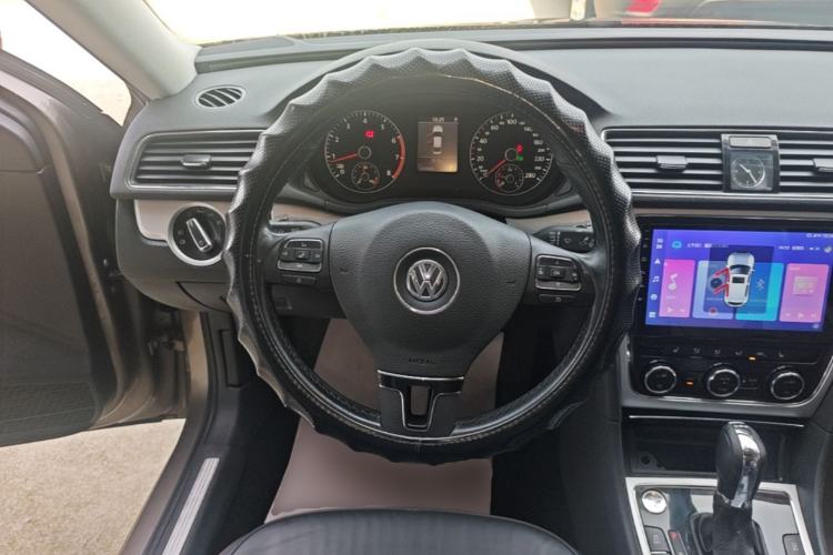 Used Volkswagen Passat 2014 1.8TSI DSG Prestige Edition Steering Wheel