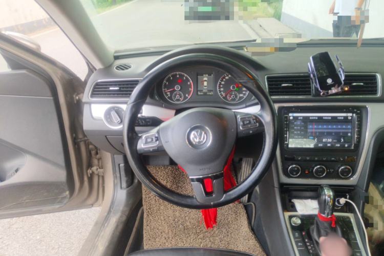 Used Volkswagen Passat 2014 1.8TSI DSG Prestige Edition Steering Wheel