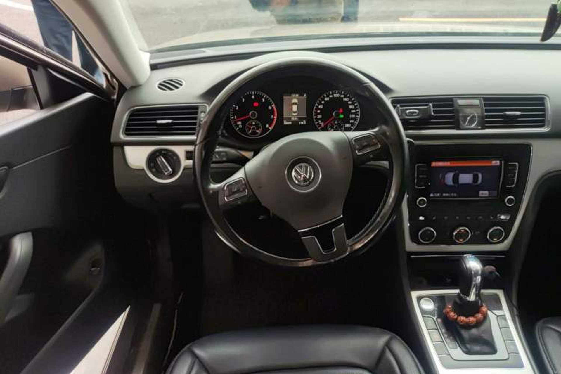 Used Volkswagen Passat 2014 2.0 TSI DSG Prestige Edition Steering Wheel
