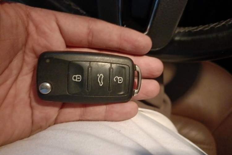 Used Volkswagen Passat 2014 1.8TSI DSG Prestige Edition Vehicle Key