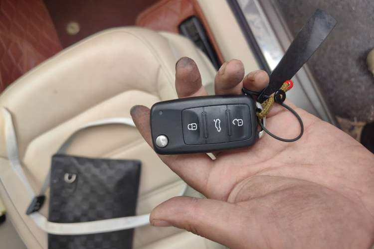 Used Volkswagen Passat 2014 1.8TSI DSG Prestige Edition Vehicle Key