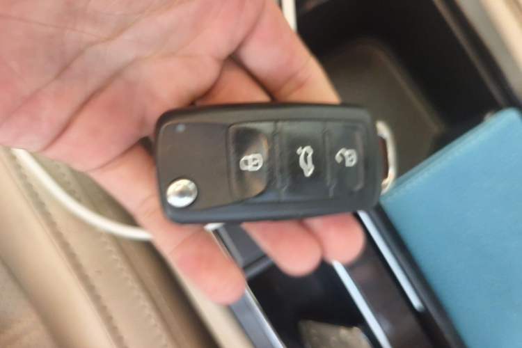 Used Volkswagen Passat 2014 2.0 TSI DSG Prestige Edition Vehicle Key