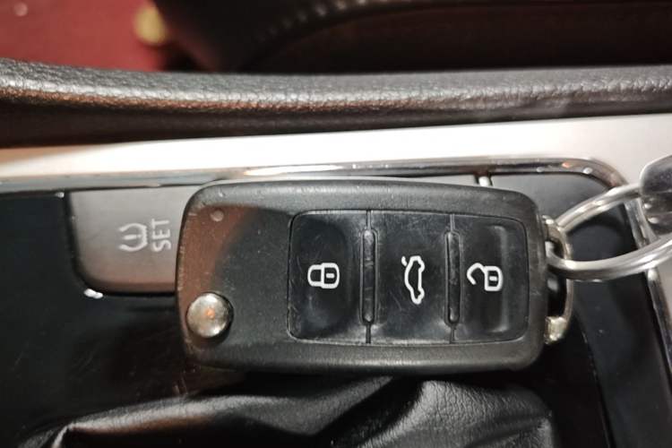 Used Volkswagen Passat 2014 1.8TSI DSG Prestige Edition Vehicle Key