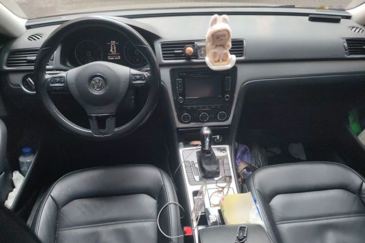 Used Volkswagen Passat 2014 1.8TSI DSG Prestige Edition Center Console