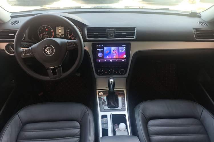 Used Volkswagen Passat 2014 1.8TSI DSG Prestige Edition Center Console