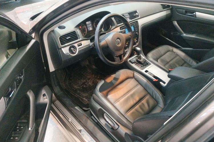 Used Volkswagen Passat 2014 1.8TSI DSG Prestige Edition Driver Seat