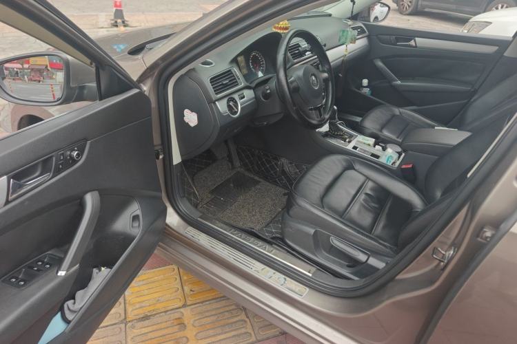 Used Volkswagen Passat 2014 1.4TSI DSG Prestige Edition Driver Seat