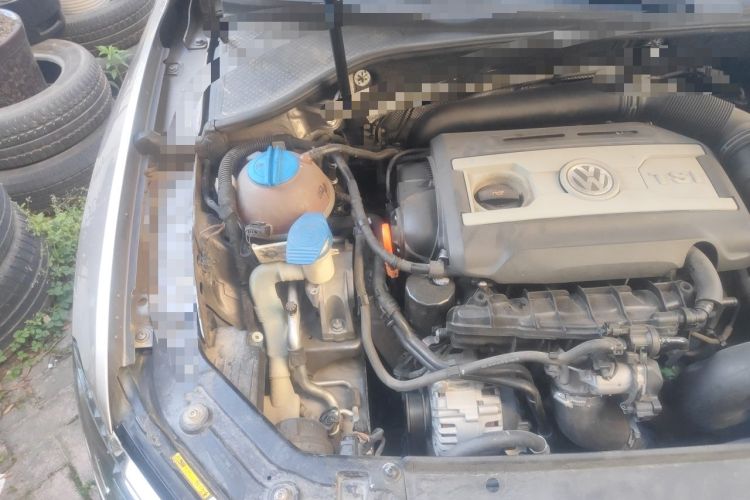 Used Volkswagen Passat 2014 1.8TSI DSG Prestige Edition Engine Bay Right