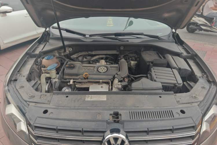 Used Volkswagen Passat 2014 1.4TSI DSG Prestige Edition Engine Bay