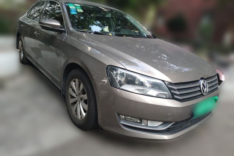 Used Volkswagen Passat 2014 1.8TSI DSG Prestige Edition Front Right 45 Deg