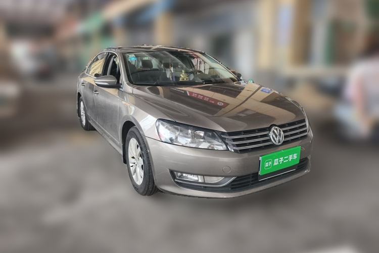 Used Volkswagen Passat 2014 1.8TSI DSG Prestige Edition Front Right 45 Deg