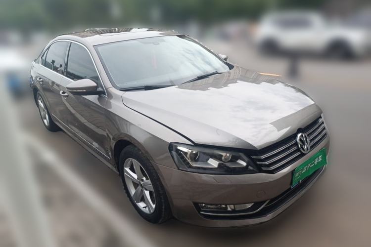 Used Volkswagen Passat 2014 1.8TSI DSG Prestige Edition Front Right 45 Deg