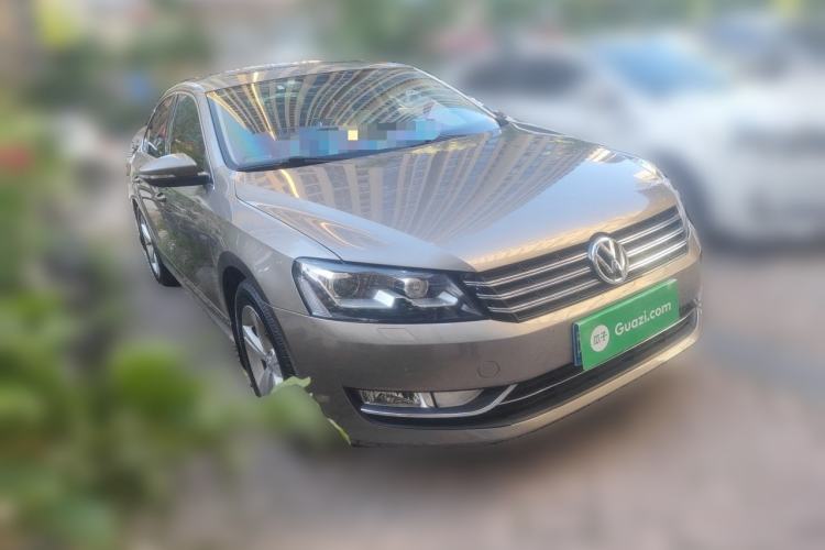 Used Volkswagen Passat 2014 1.8TSI DSG Prestige Edition Front Right 45 Deg