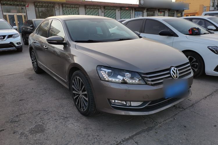 Used Volkswagen Passat 2014 1.8TSI DSG Prestige Navigation Edition Front Right 45 Deg