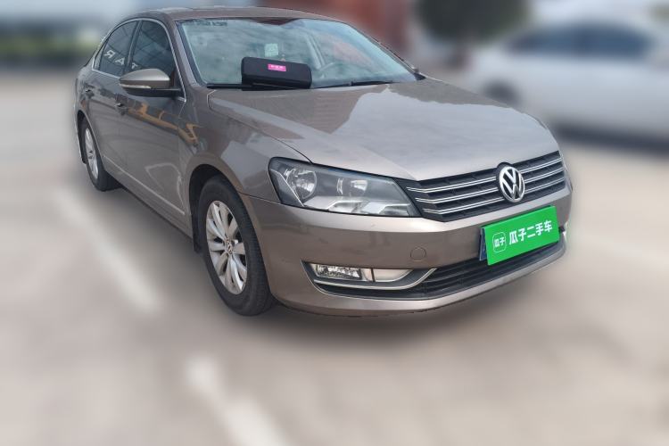 Used Volkswagen Passat 2014 1.8TSI DSG Prestige Edition Front Right 45 Deg