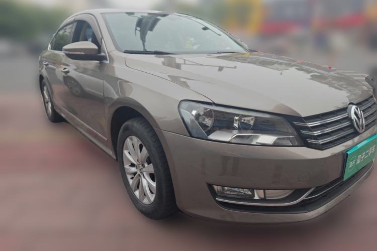 Used Volkswagen Passat 2014 1.4TSI DSG Prestige Edition Front Right 45 Deg