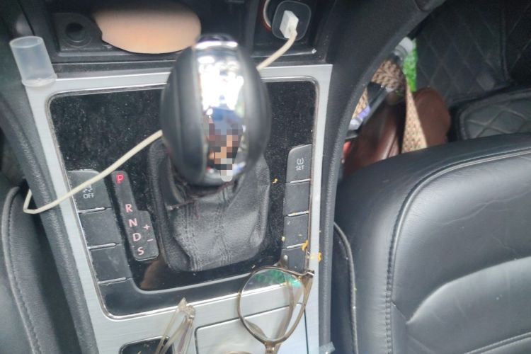 Used Volkswagen Passat 2014 1.8TSI DSG Prestige Edition Gear Lever